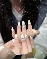 -芮娅时光半永久纹眉·美甲美睫·皮肤管理