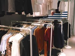 &nbsp;服装区-天真蓝照相馆(西安南门王府井LAB店)