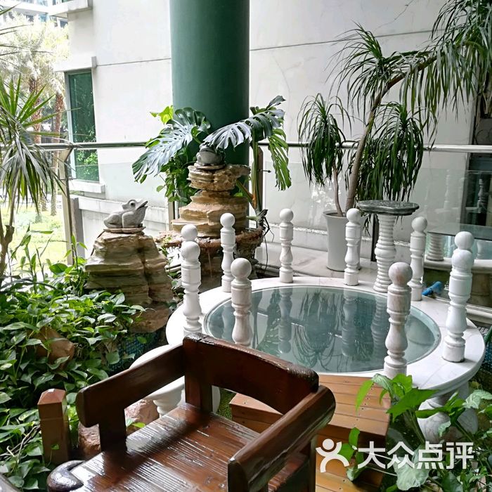 fm泛美泓涵·医学美肤管理中心