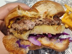 -TRIPS BURGER(大钟寺店)