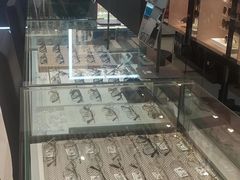-博士眼镜·President总统(宝安海雅缤纷城店)
