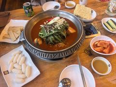 -喇喇排骨火锅·传统韩式脊骨汤(望京西园总店)