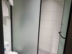 -网鱼电竞酒店(深圳福田石厦地铁站店)