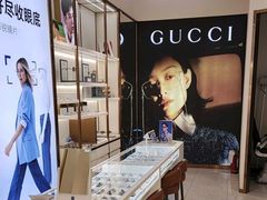 -J-Optical佳视明眼镜·蔡司视觉(青岛金茂览秀城店)