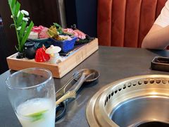 -铭牛烧肉·和牛海鲜自助(高新月牙湖店)