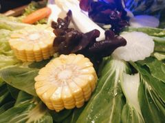 -尚尚仙·酸汤猪手·猪肚鸡火锅(华联万柳购物中心店)