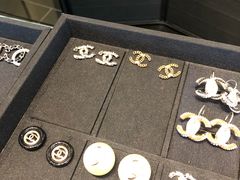 -CHANEL(戴高乐机场T 2E店)