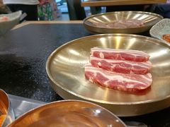 -臻牛烤肉