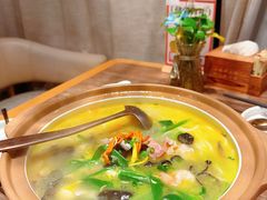 -云海肴·汽锅鸡·云南代表菜(浦江欢乐颂店)