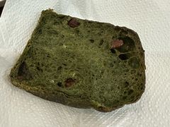 抹茶草莓白巧克力天然酵母吐司-佐敦面包铺·JORDAN BAKERY