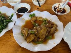 -粘豆包柴火铁锅炖