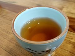 香片茶-裕兴记·蟹黄面馆养育巷精选店面馆