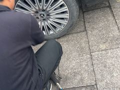 -昆仑润滑汽车服务中心(世纪金源旗舰店)