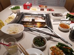 -海底捞火锅鲜切牛肉主题店(长寿路店)