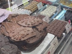 -VENCHI 闻绮(上海佛罗伦萨小镇店)