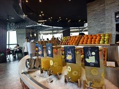 -锦厨国际自助餐厅 · 云端景观 (昆明索菲特大酒店)