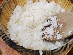 -石磨豆花家常菜·牦牛排土火锅