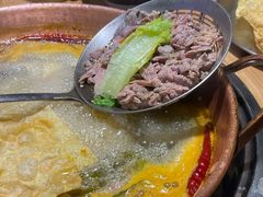 -洱火云南酸菜牛肉火锅(石景山当代商城店)