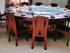 包厢-宾朋海鲜美食餐厅·特色美食(兴海路店)