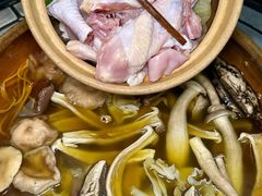 -阿山卓·野生菌火锅·纳西火塘烤肉