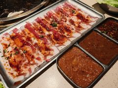 -蚂蚁洞·烤肉大营地(上海静安大悦城店)
