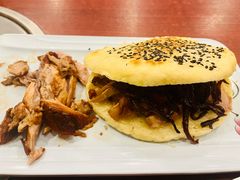 聚首堂酱肘子-聚首堂·特色小吃·肘子(什刹海德胜门店)