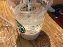 -星巴克(杭州西湖银泰1F店)