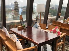 靠窗位-忆咖啡观景餐厅(桂林象山公园店)