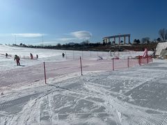 -华彬猛犸滑雪场