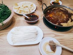 锅仔排骨-老殷锅仔
