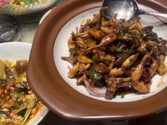 -黄泥岗·地道湖北菜(奥特莱斯店)