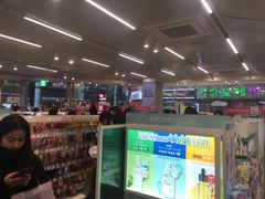 店内环境-Olive Young(明洞旗舰店)