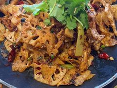 -川流不息·地道川菜·小龙虾(松东路店)