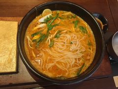 -银米·云南传统过桥米线(双廊黑金冠店)