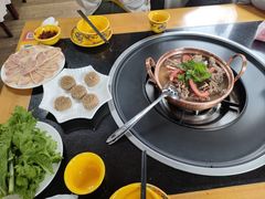 -银同牦牛肉火锅