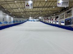 -乔波室内滑雪场
