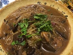 小鸡炖蘑菇-东北一家人(友谊街店)