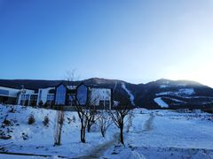 -鳌山滑雪度假区