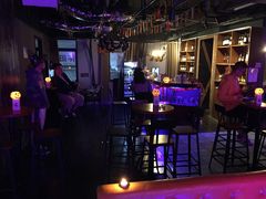 -Mx.cocktail bar