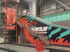 -极限PLAY运动娱乐新世界·团建派对潮玩休闲馆·室内蹦极高空游乐园