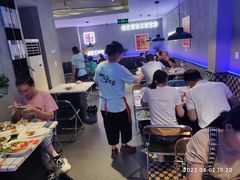大堂-不夜天烧烤牛骨头(南湖店)