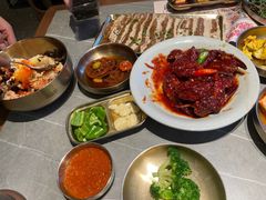 -草家酱蟹炭火烤肉店(珲春南路一店)