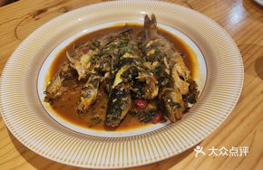Green Snow Cabbage Stewed Wuchang Fish