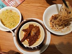 -诚铭记·虾仁汤包·成都小吃(融创店)