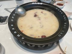 -洪氏嗨捞·广东猪肚鸡·椰子鸡火锅(西咸万象城店)
