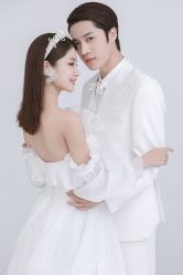 点击看大图 -挪娅婚纱摄影皇家会所