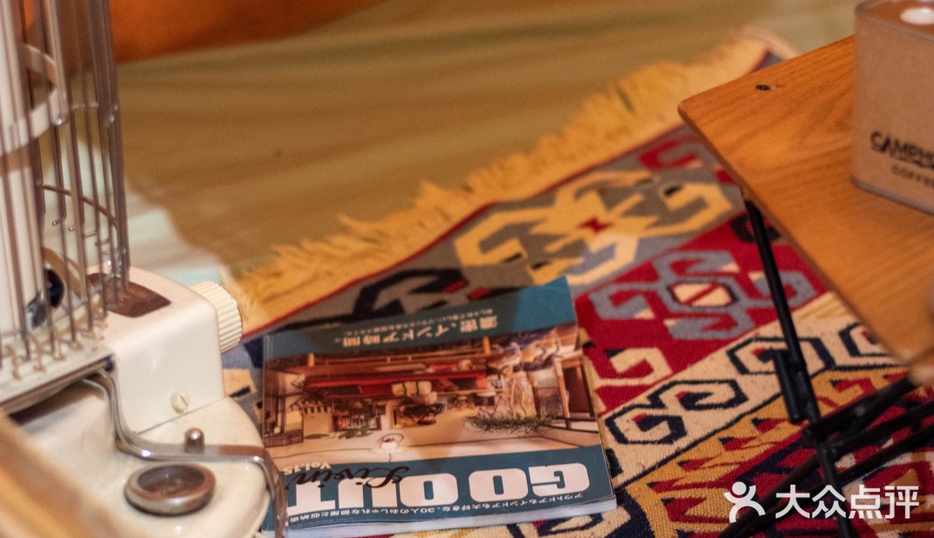 下次再试试看胡椒+柚子的那款。工作日中午人还挺多