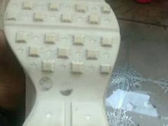 -京伟修鞋洗鞋奢侈品皮具护理店