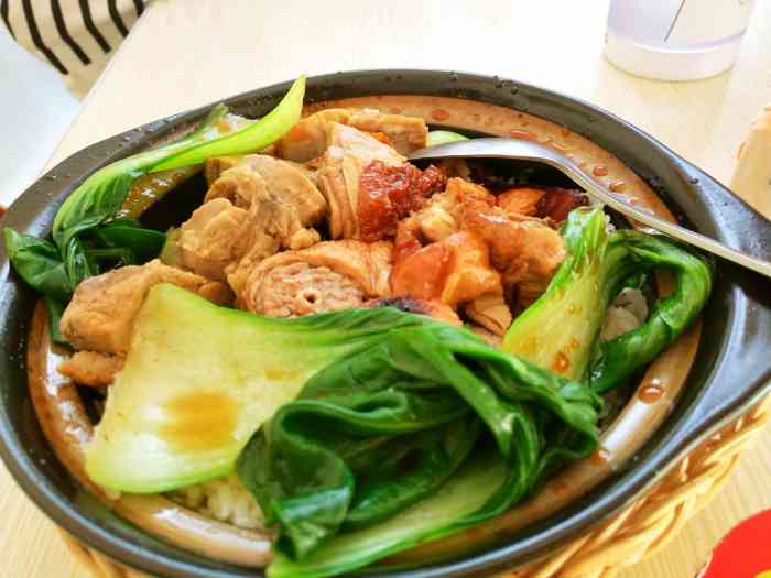 7成为第一个点赞的人1妍梓2018年7月1日打分我挺喜欢吃煲斋饭的,在