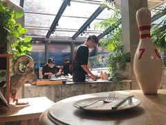 -HIGH FIVE哈福手工汉堡(桂林路店)